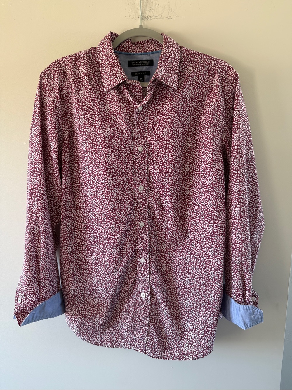 Banana Republic Men’s Red Micro Floral Button-Up Shirt